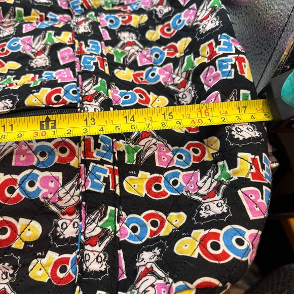 Betty Boop Retro Style Rainbow Colorful Y2K Tote Quilted Duffel Bag - Picture 9 of 13